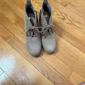 DV by Dolce Vita Women's Brown Lace Up Boots